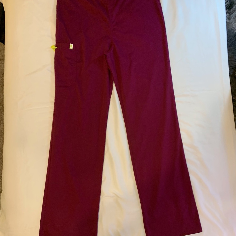 Love Connect Maroon Drawstring Scrub Pants Size Small (Tall)